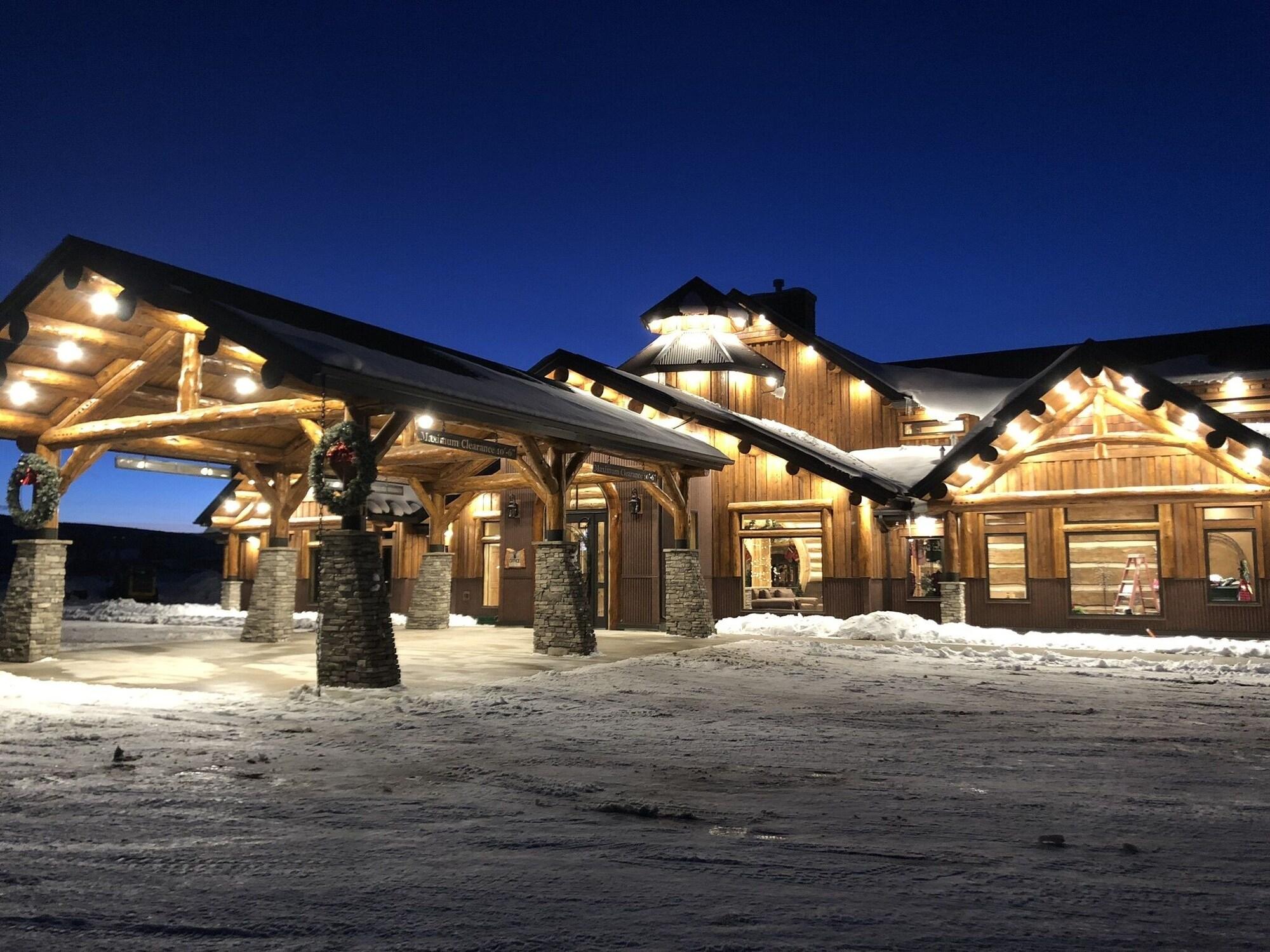 Varios Kodiak Mountain Resort