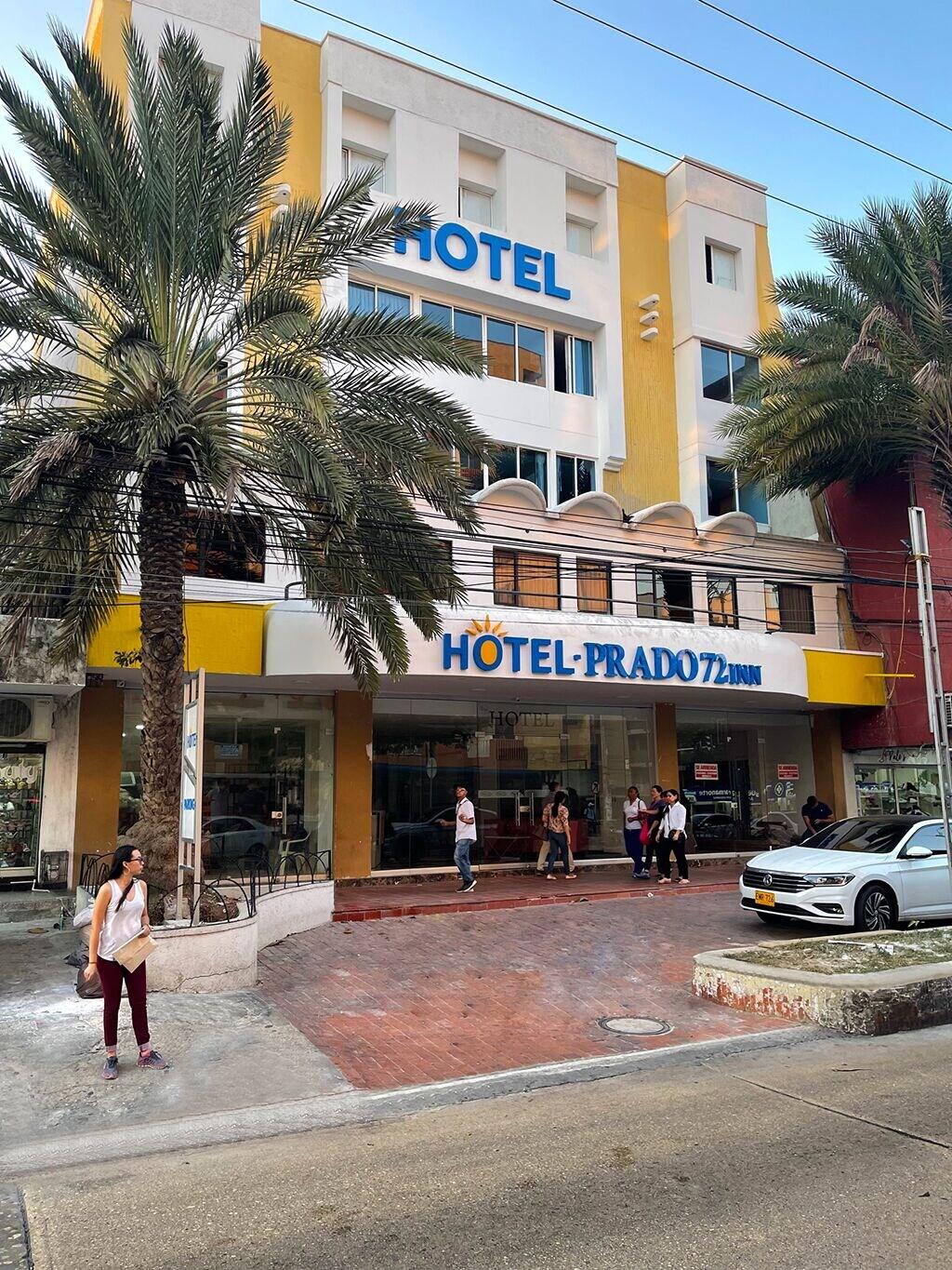 Varios Hotel Prado 72 INN