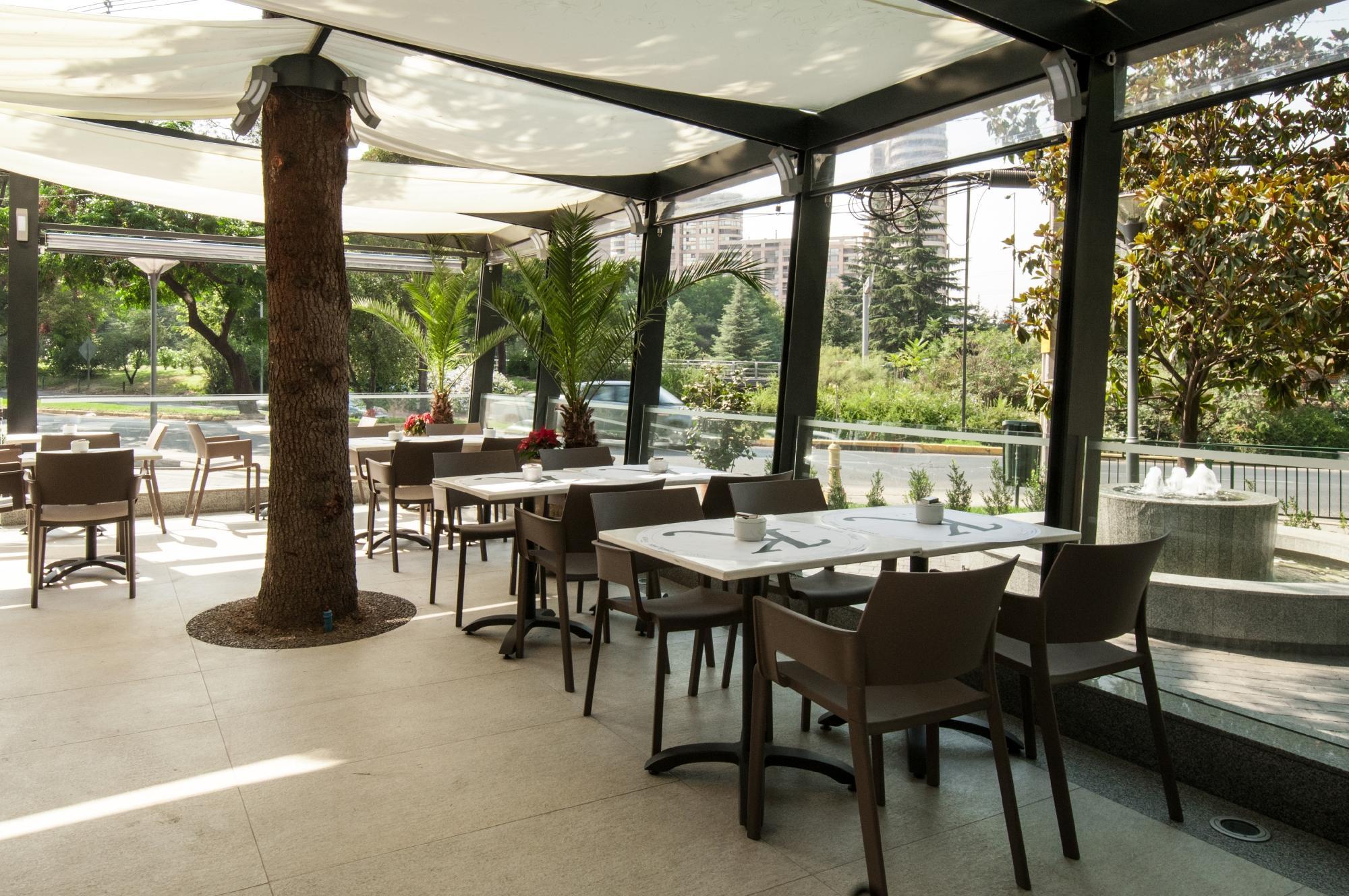 Restaurant Wyndham Garden Santiago Kennedy