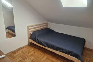 Alquiler Vacacional - Stylish three bed condo is located in top center in Vidin.