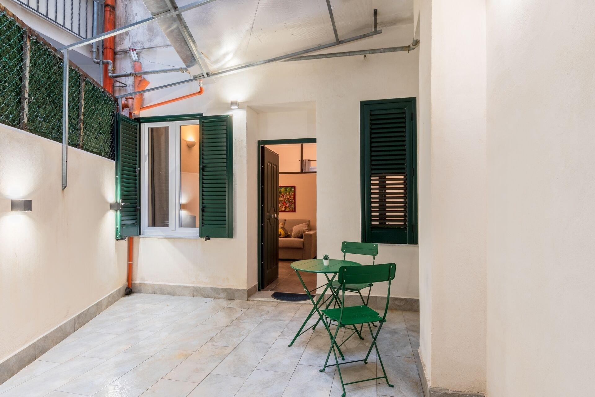 Vista Exterior Palazzo Falcone Apartments