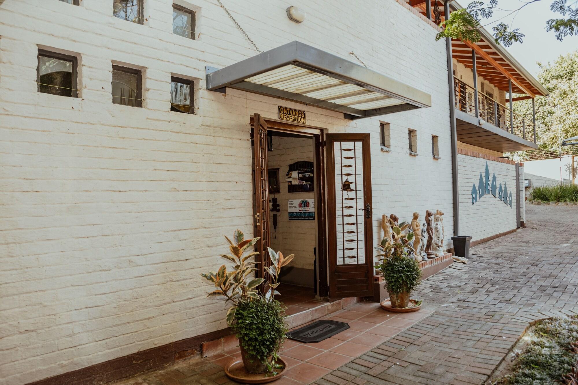 Varios Ons Dorpshuis Guest House