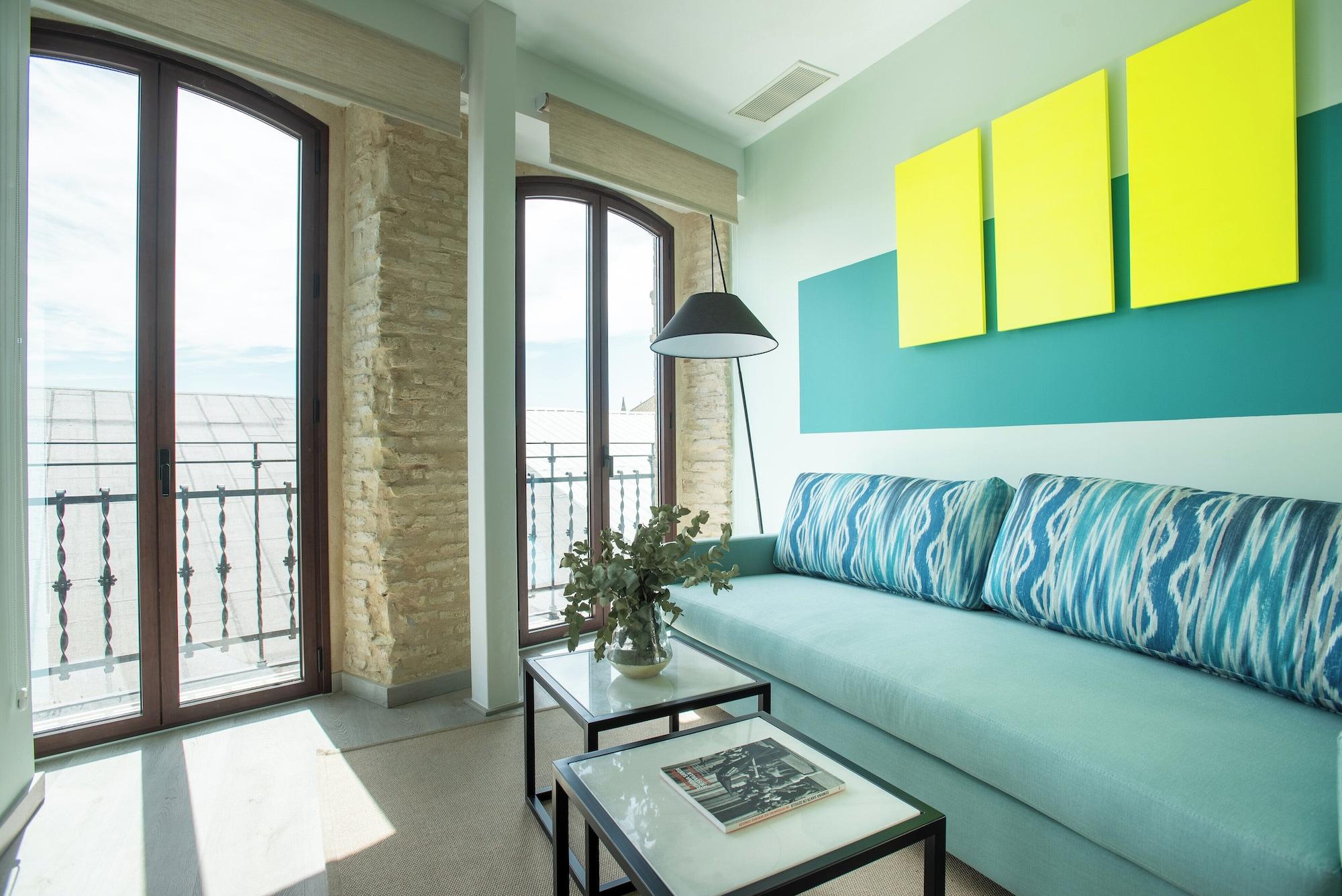 Equipamiento de Habitación Sercotel Sevilla Guadalquivir Suites