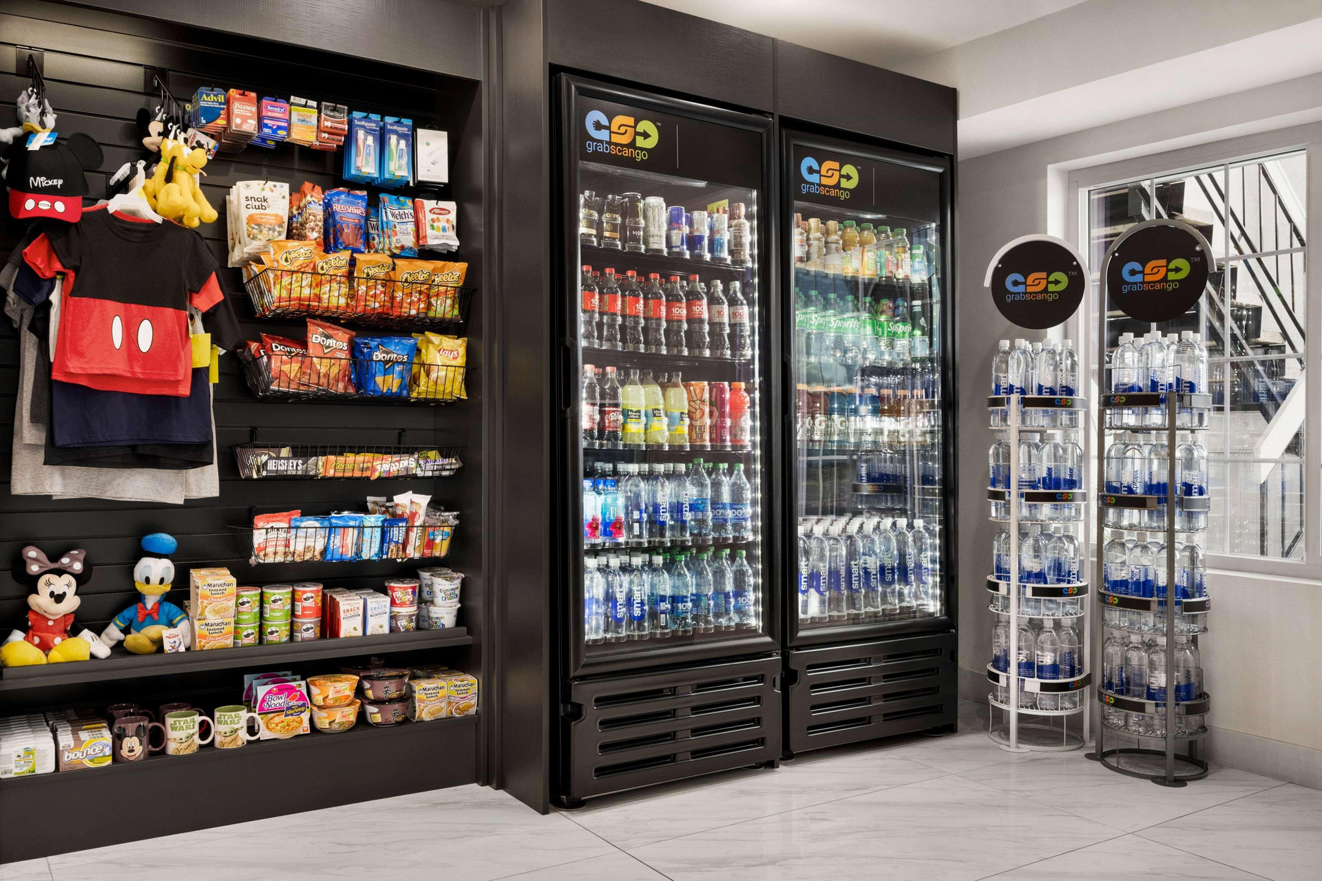 Vista Exterior Ramada by Wyndham Anaheim Convention Center