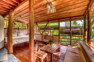 Alojamiento - Omega Tours Eco-Jungle Lodge
