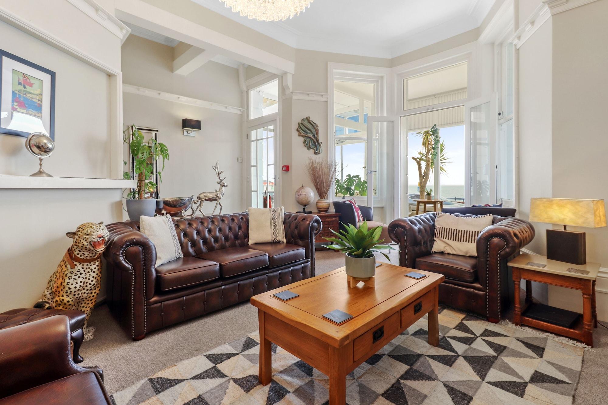 Bar/Salón Beach Front Guest House