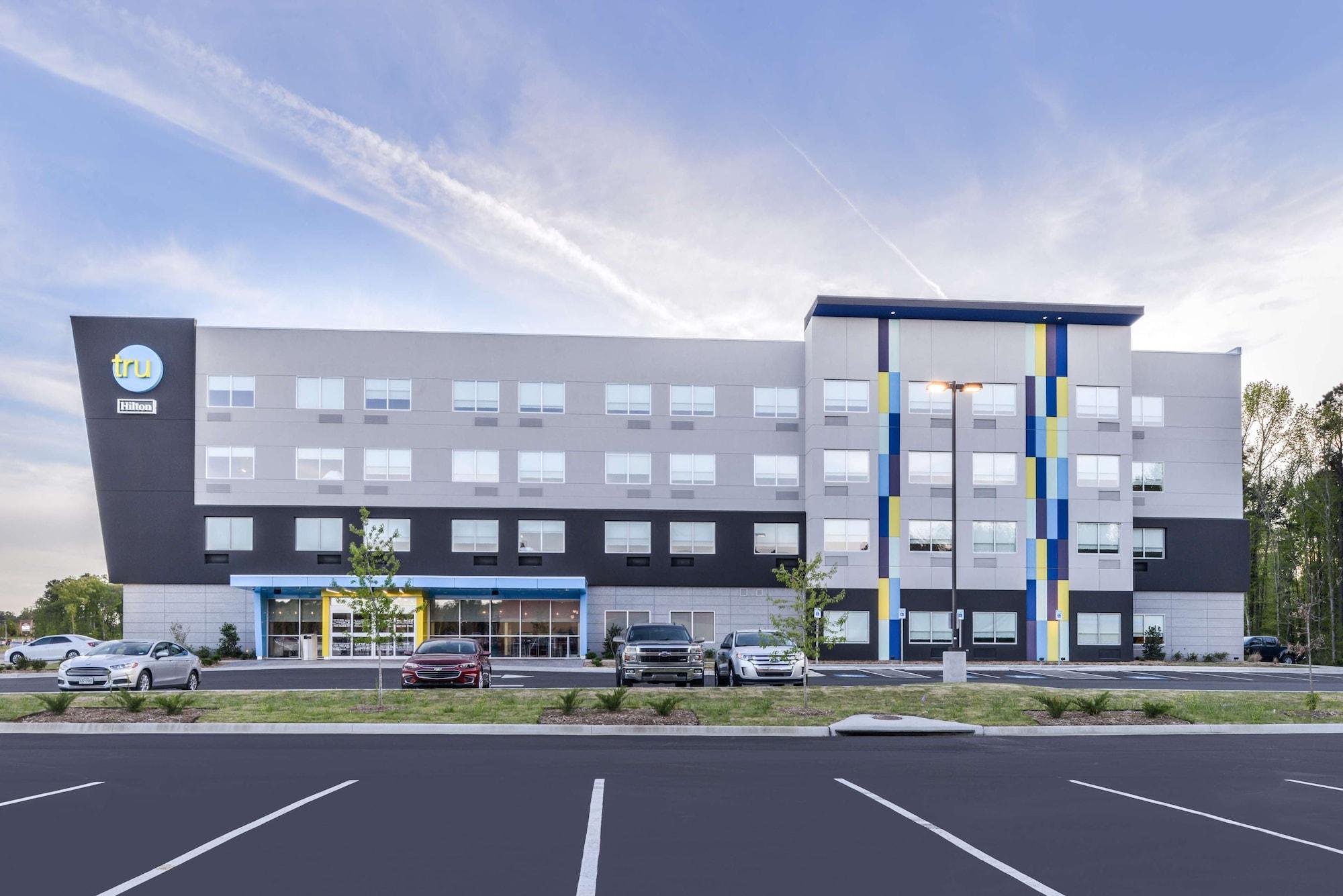 Vista Exterior Tru by Hilton Little Rock West