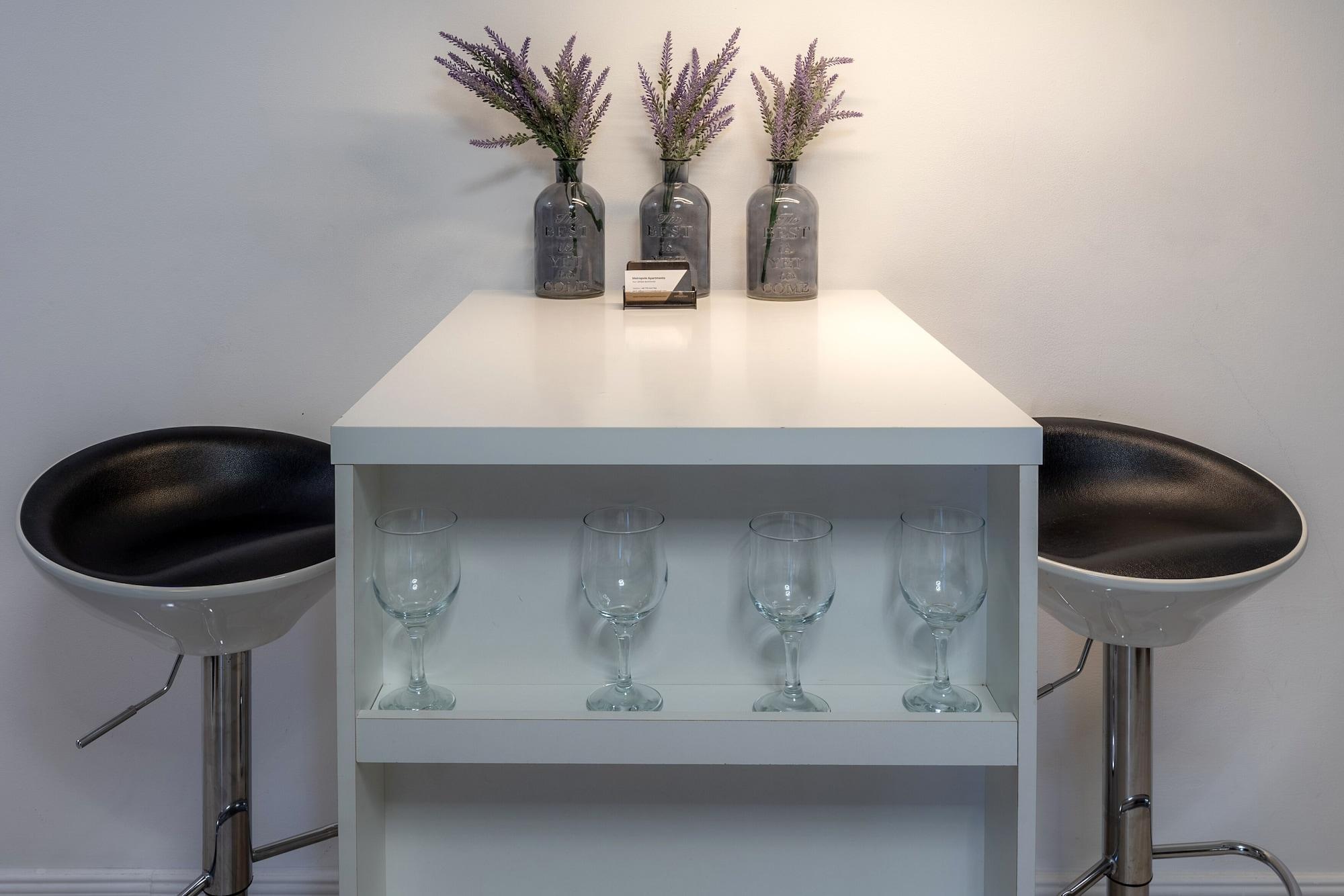 Restaurant Metropole Apartments Old City