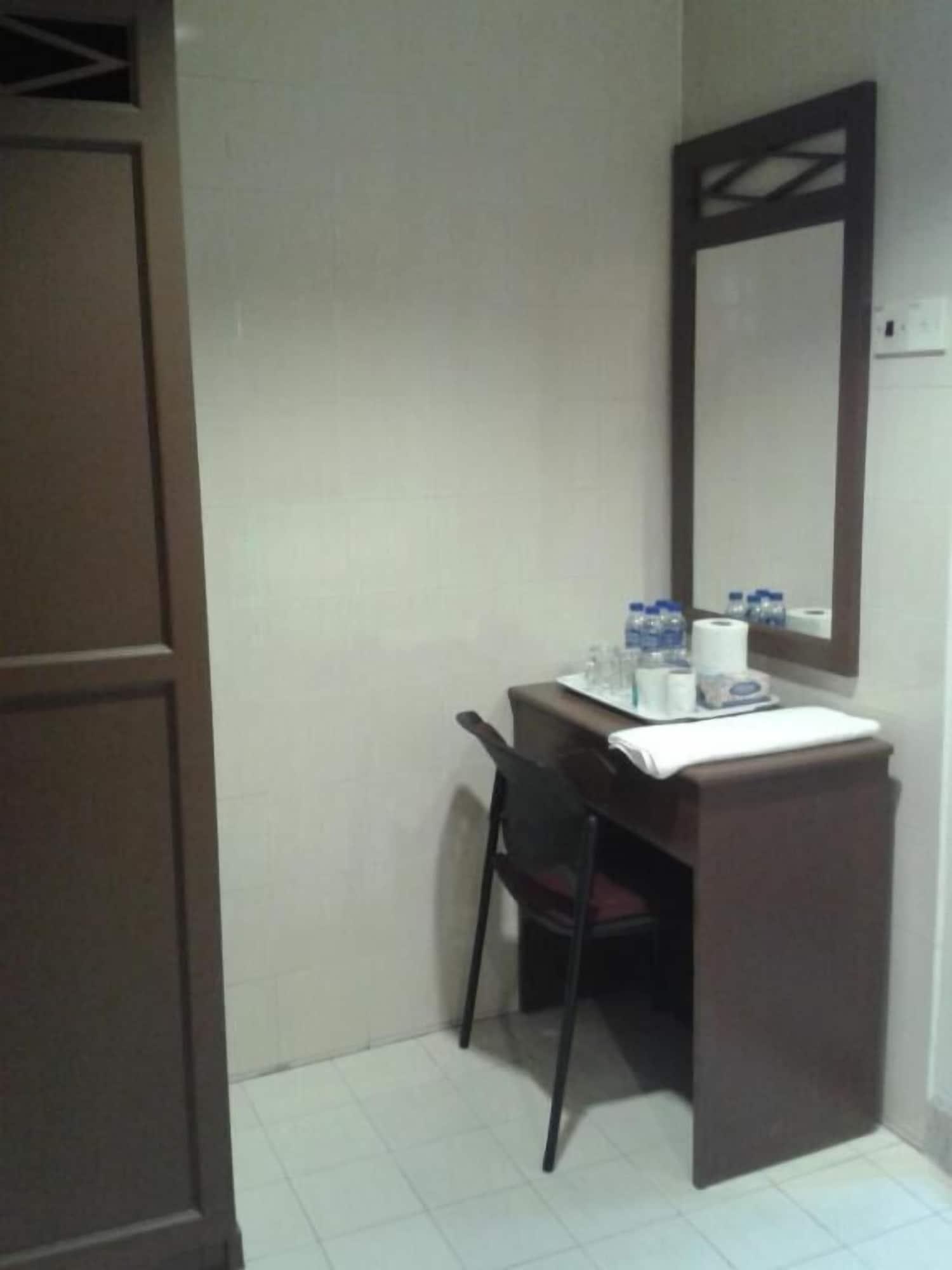 Set de Habitación Barrack Street Hotel