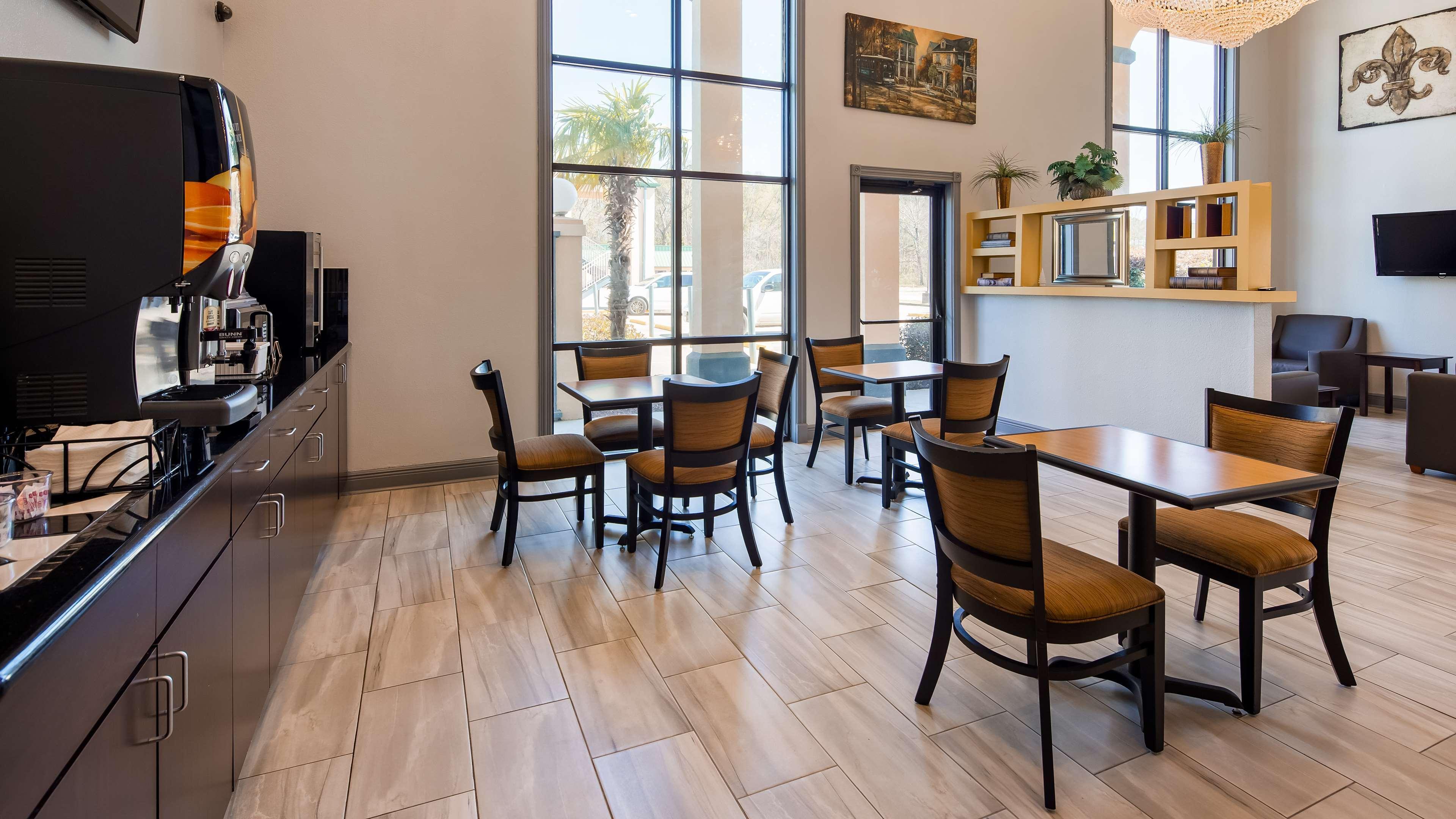 Restaurant SureStay Plus by Best Western Hammond