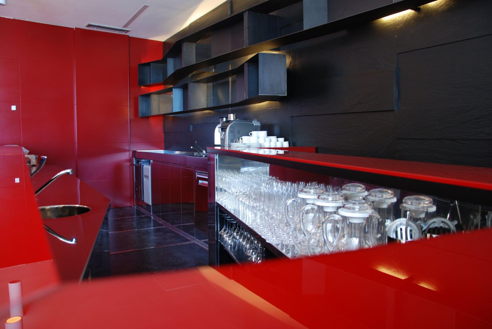 Bar/Salón Sea Art Hotel