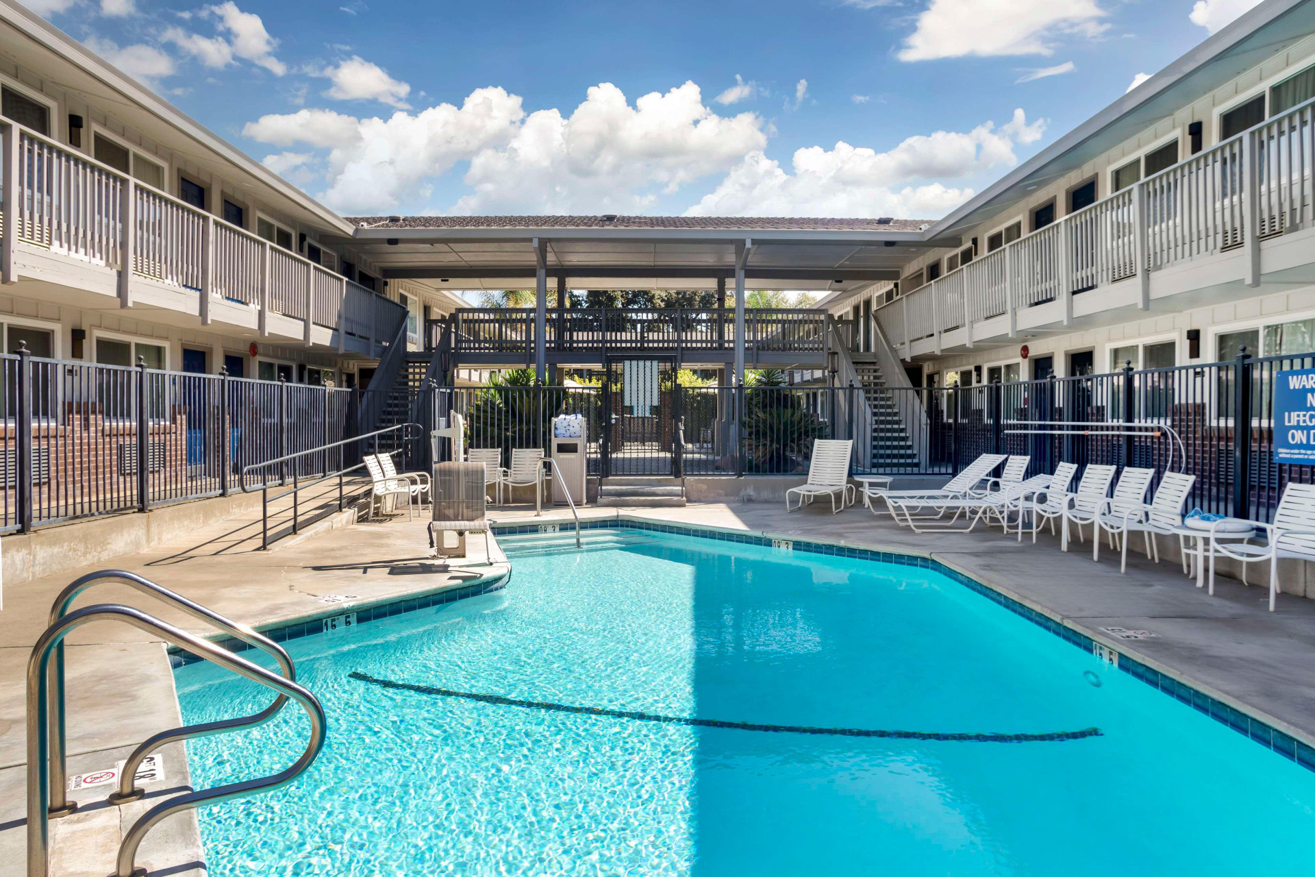 Vista Piscina Best Western Shadow Inn