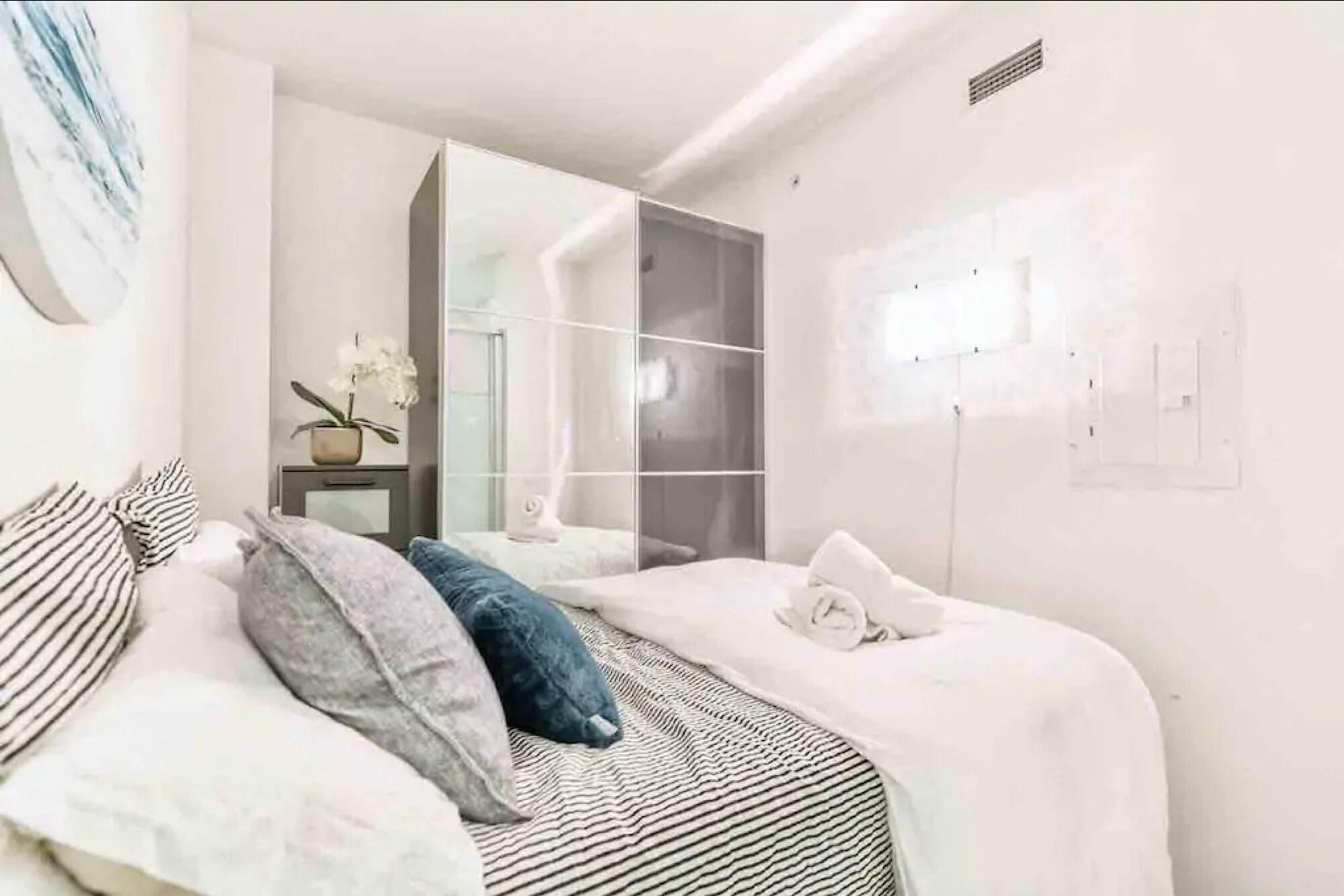 Habitación HomeHop - Entertainment District