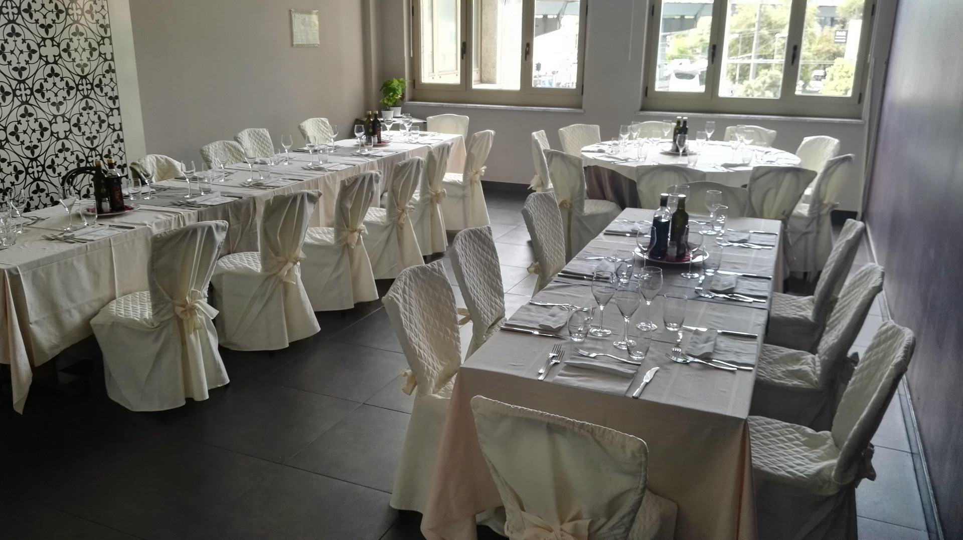 Restaurant Holiday Inn Genoa City by IHG