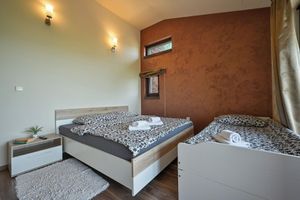 Alquiler Vacacional - Indoor pool/ sauna / outdoor jacuzzi.
Everything you need