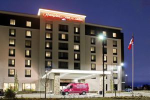 Alojamiento - Hampton Inn & Suites by Hilton Saskatoon Airport