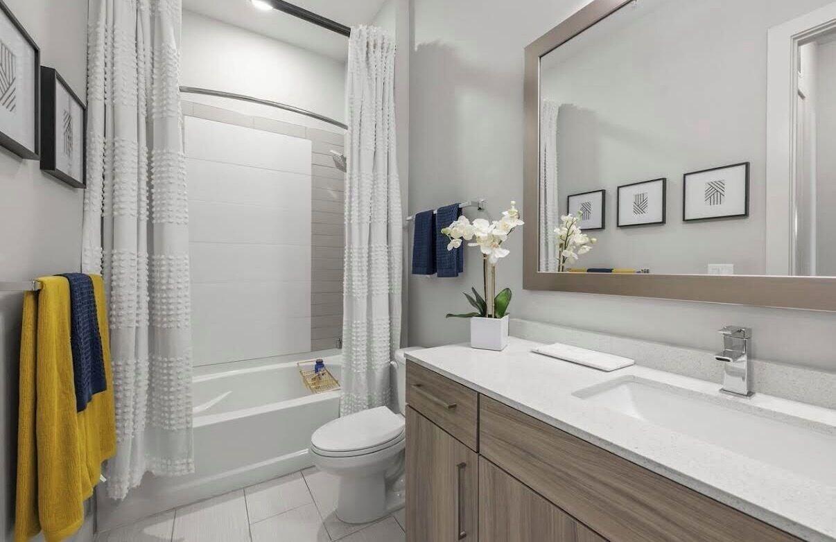 Equipamiento de Habitación Circus Uptown