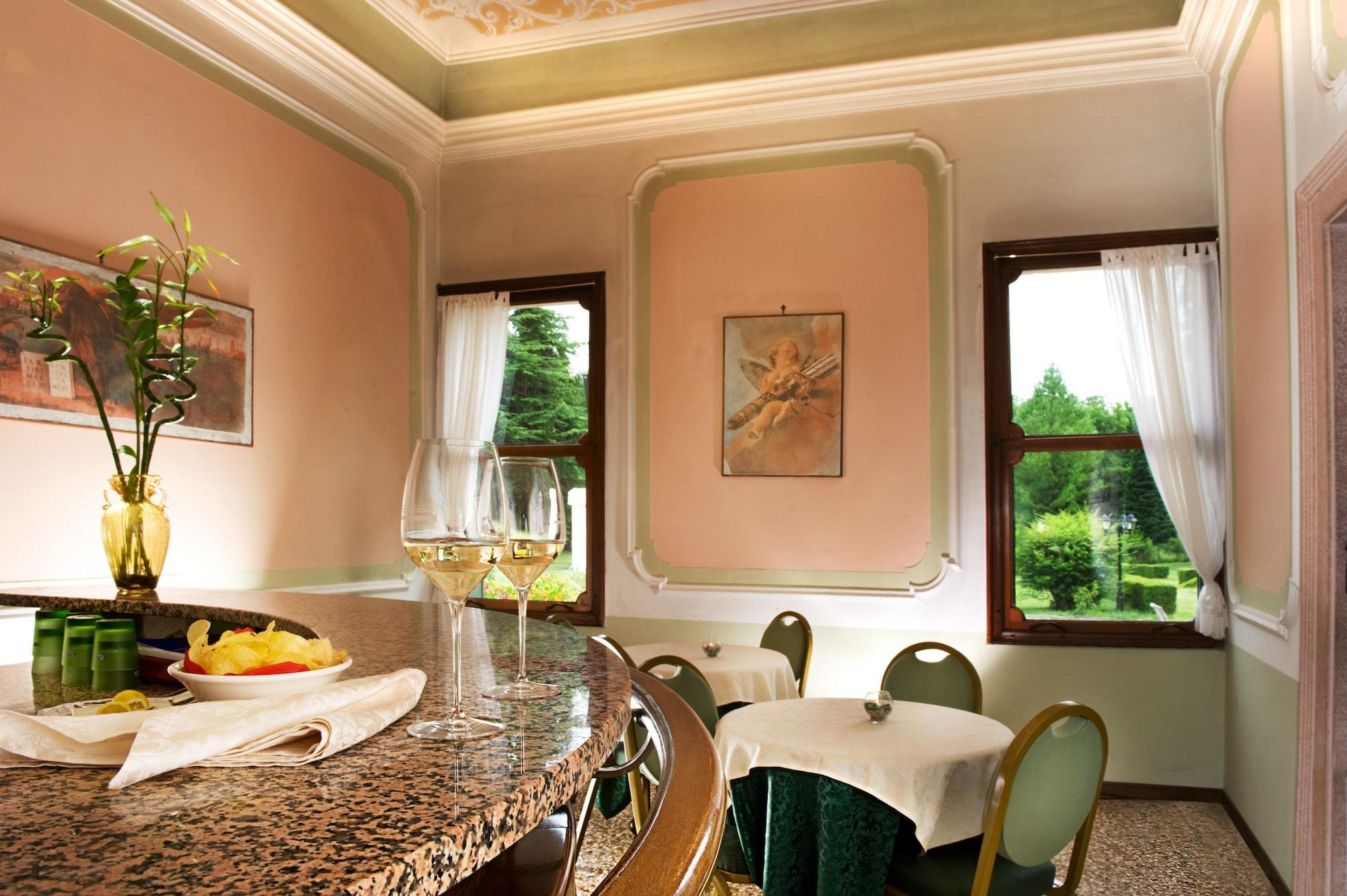 Bar/Salón Villa Marcello Giustinian