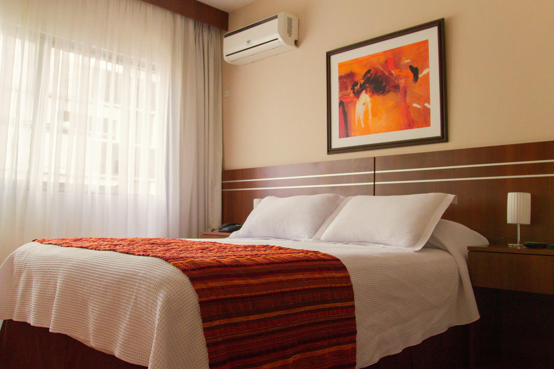 Varios Hotel America