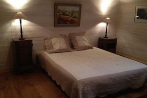 Alquiler Vacacional - Charming house in the heart of the Auvergne of 260 M2.10 hectares of property.