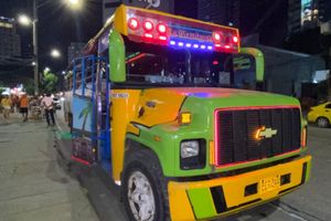 Actividad - Chiva rumbera por Cartagena