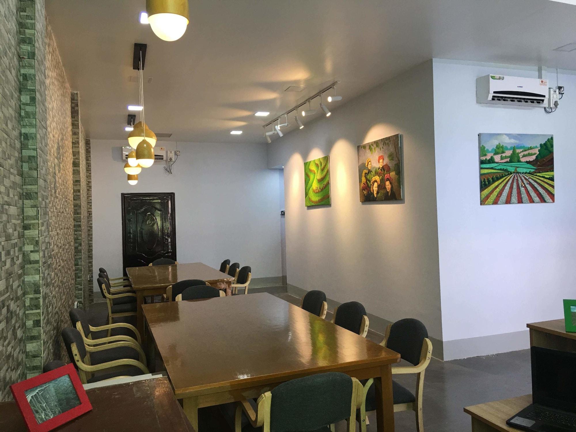 Sala de Reuniones Check In @ Downtown Yangon