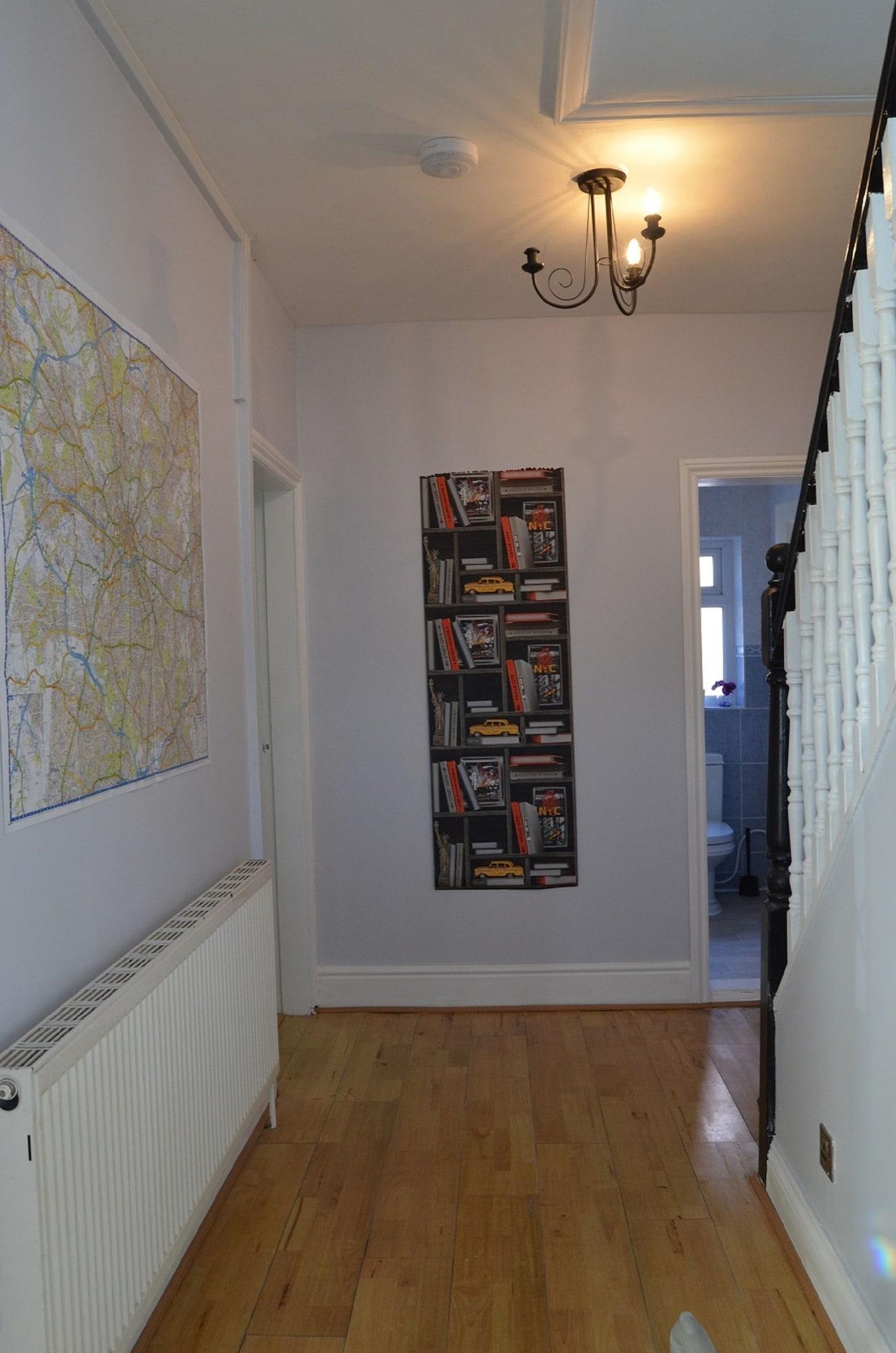 Varios Old Trafford Guest House