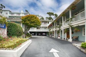 Alojamiento - Carmel Bay View Inn