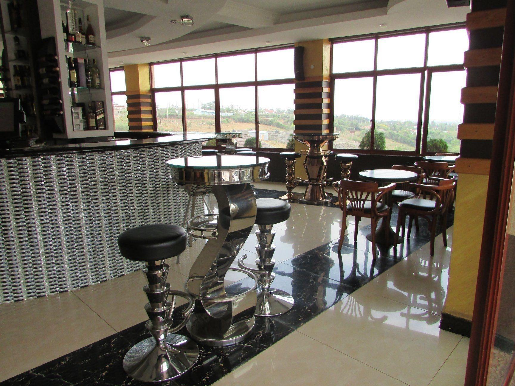 Bar/Salón TrippleO's Hotel