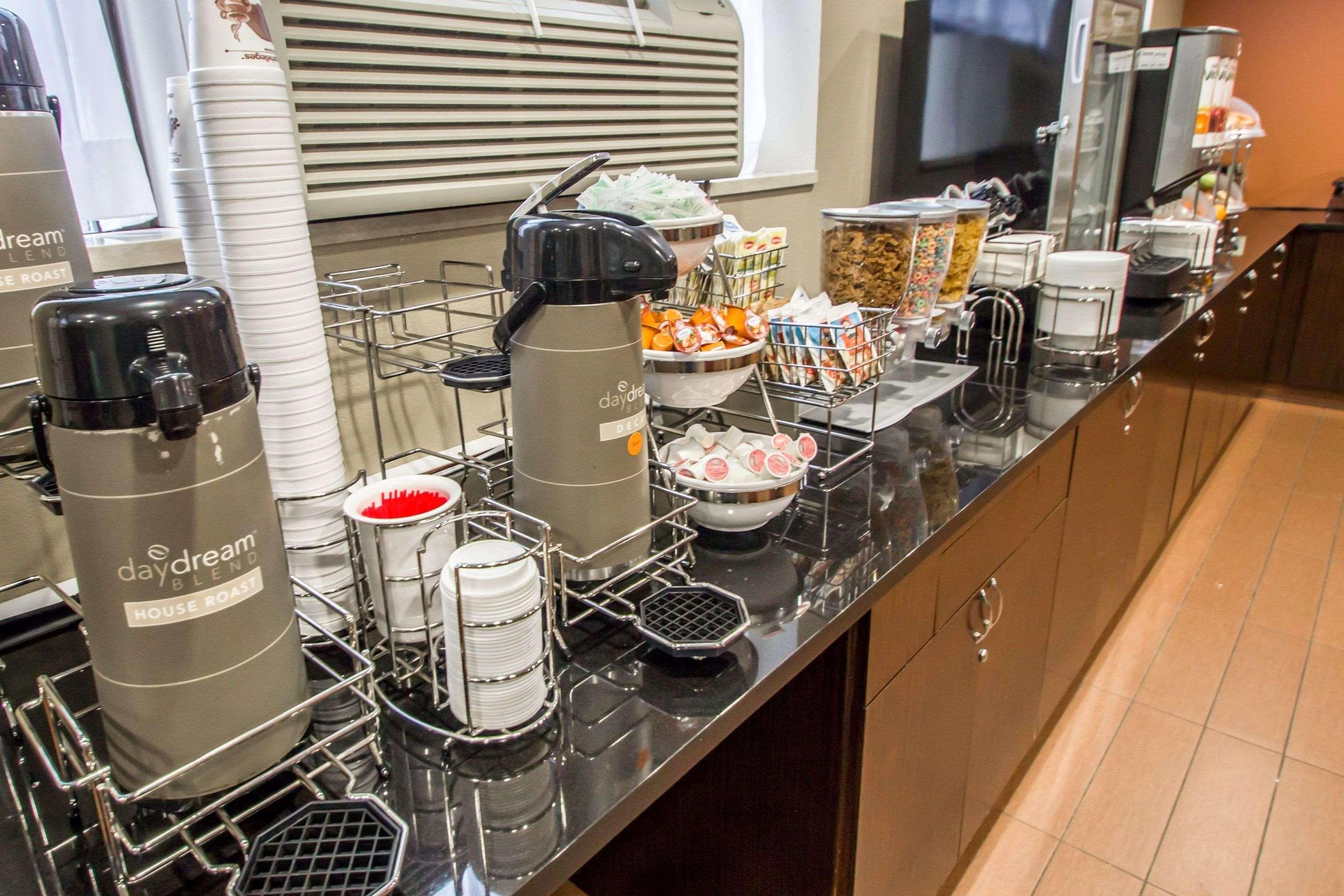 Restaurant Sleep Inn JFK Airport Rockaway Blvd