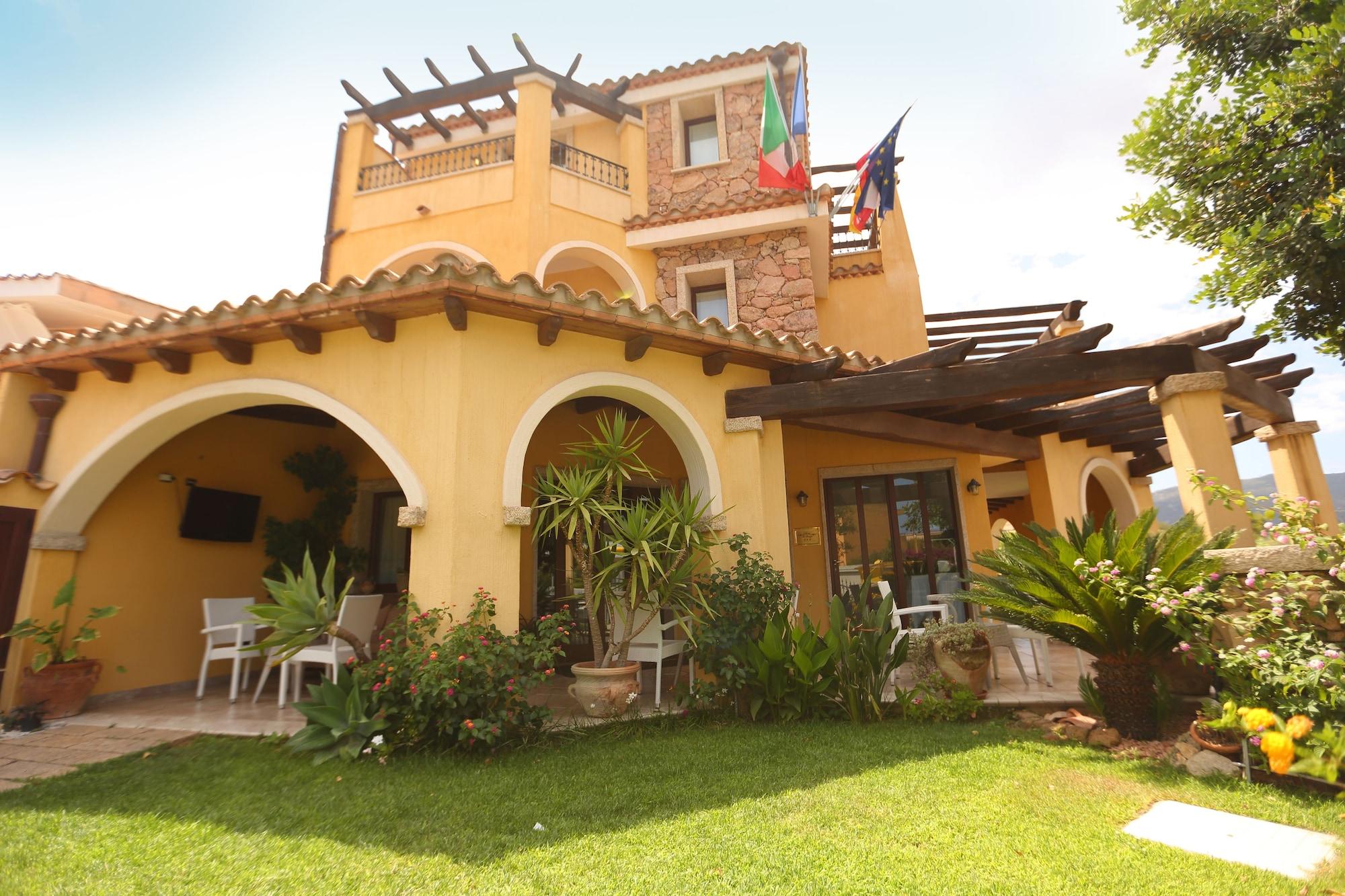 Vista Exterior Hotel Sa Suergia