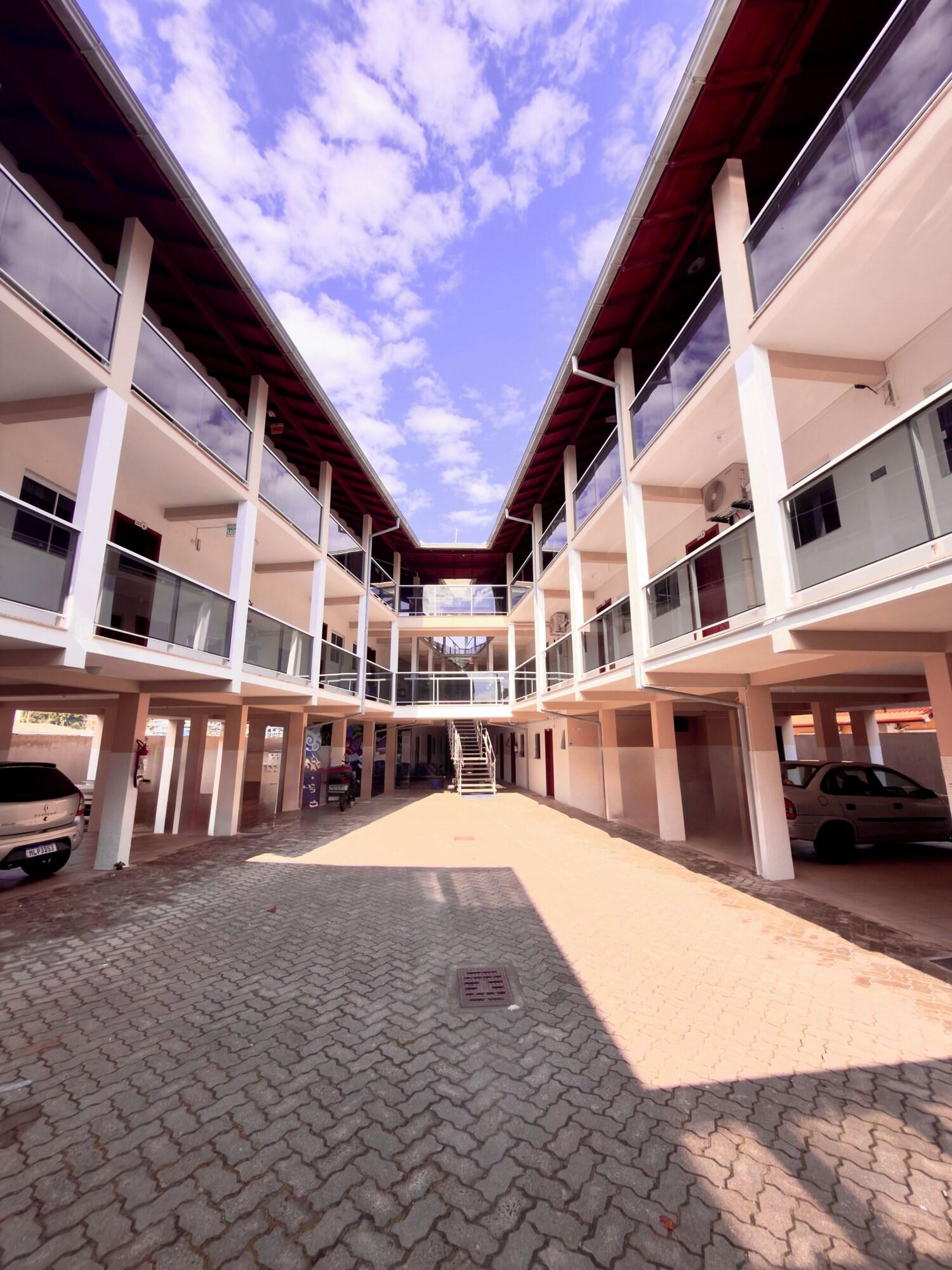 Varios Barra Beach Hotel