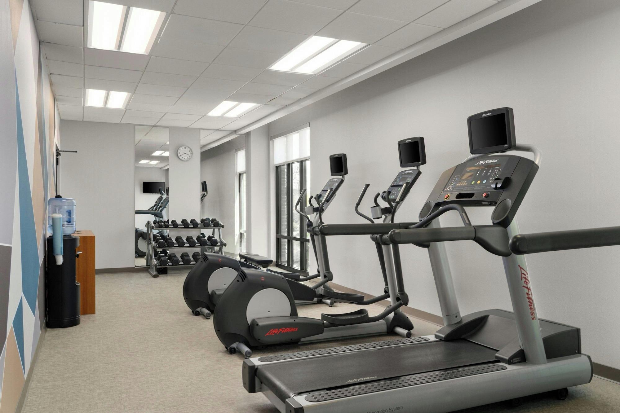 Gimnasio Springhill Suites by Marriott Charleston Mount Pleasant