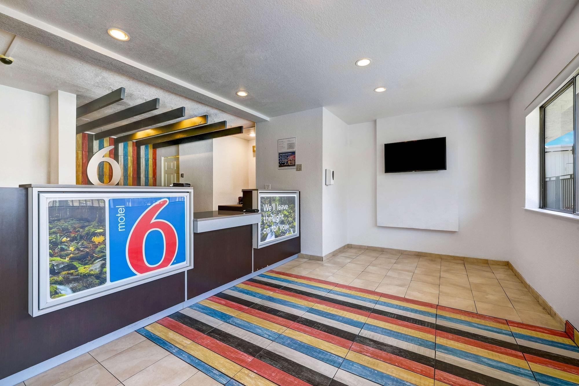 Comodidades del Alojamiento Motel 6 Kirkland, WA - North Kirkland