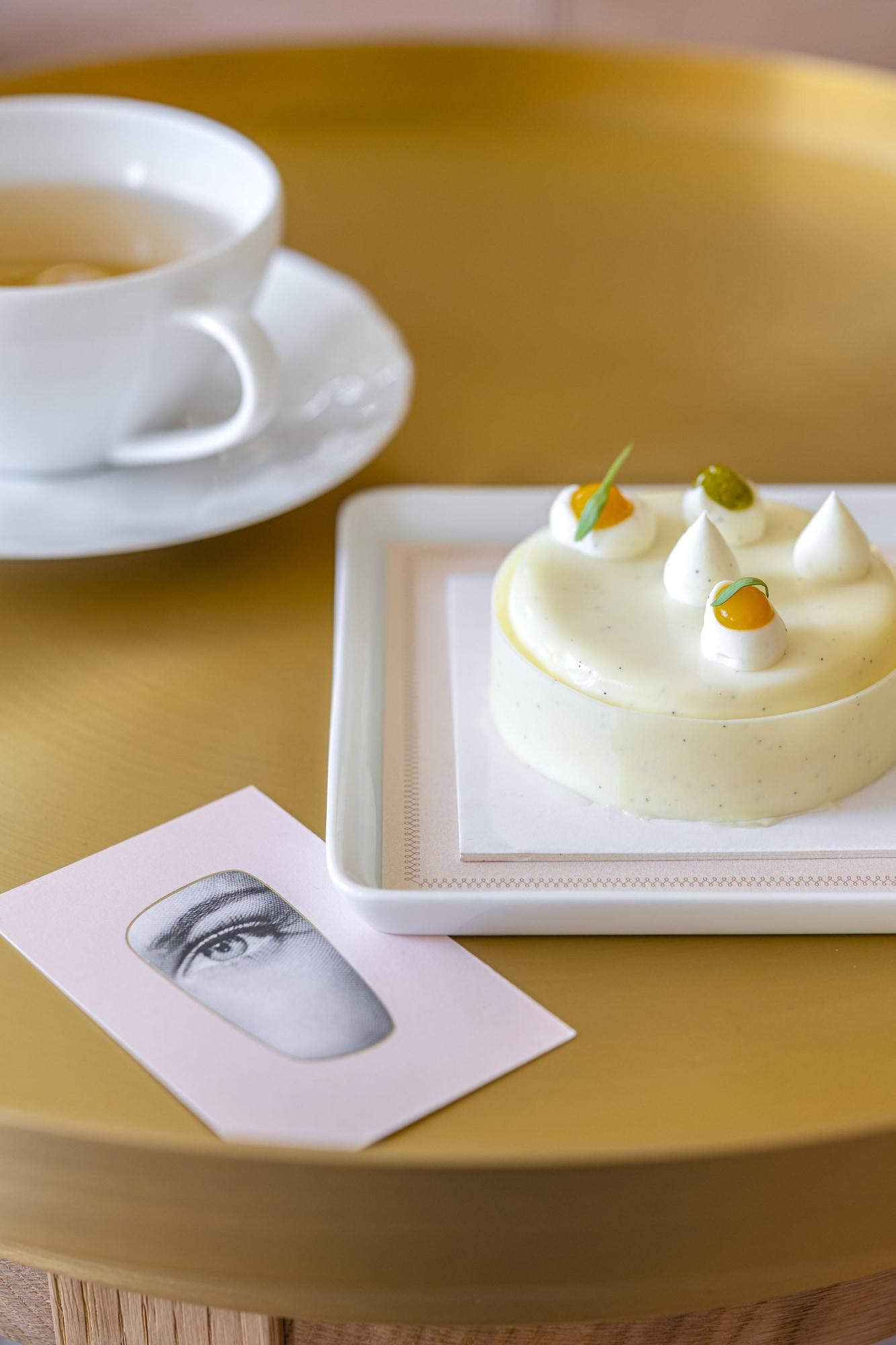 Bar/Salón 9Confidentiel