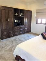 Alquiler Vacacional - Oceanfront Oasis: Walk to town, Private Pool, Spacious Garden Courtyard