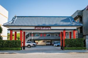 Alojamiento - Sakura Inn