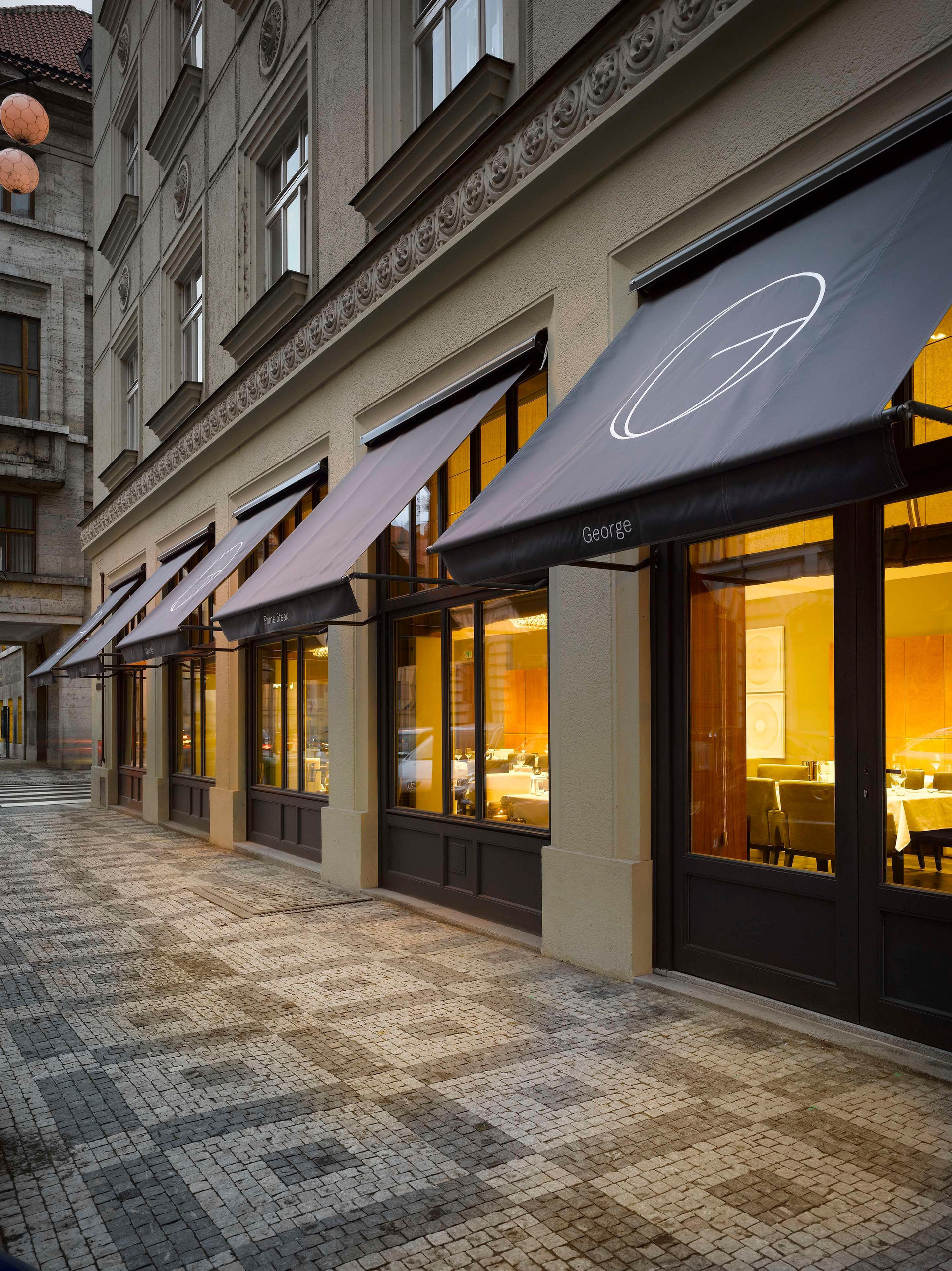 Vista Exterior The Emblem Prague Hotel