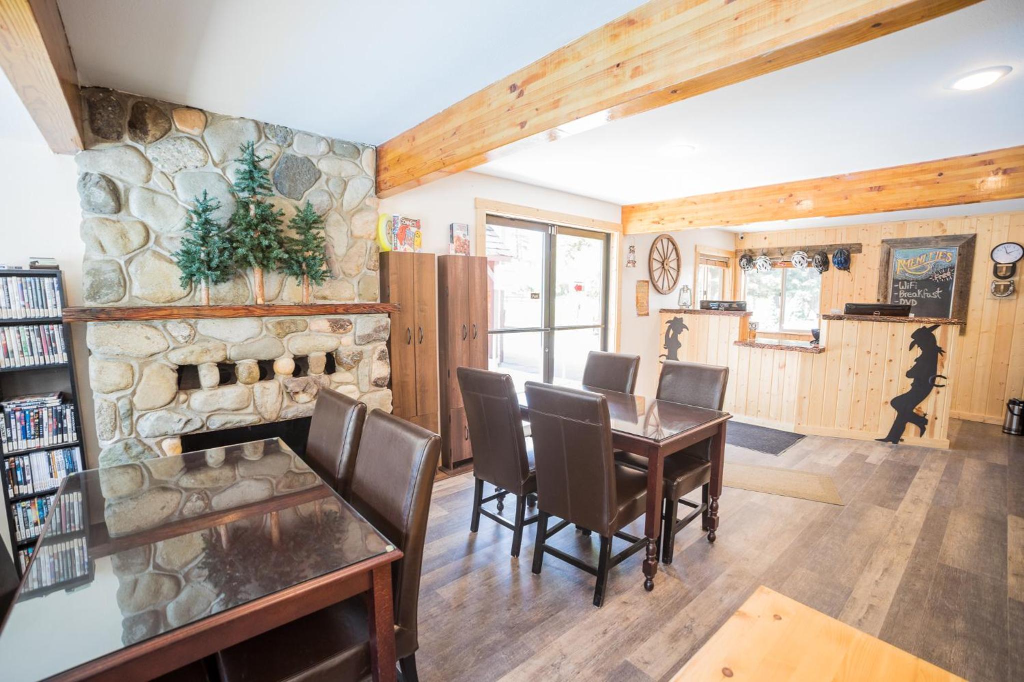 Vista Lobby AbbyCreek Inn