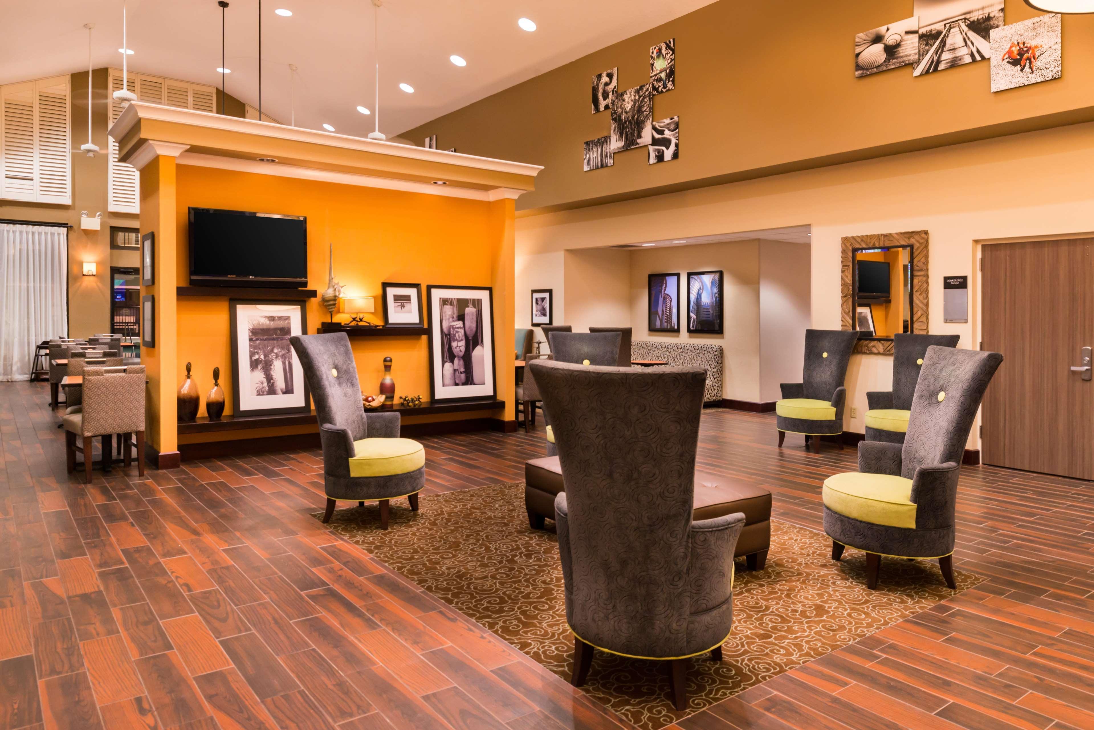 Vista Lobby Hampton Inn & Suites Orlando/East UCF Area