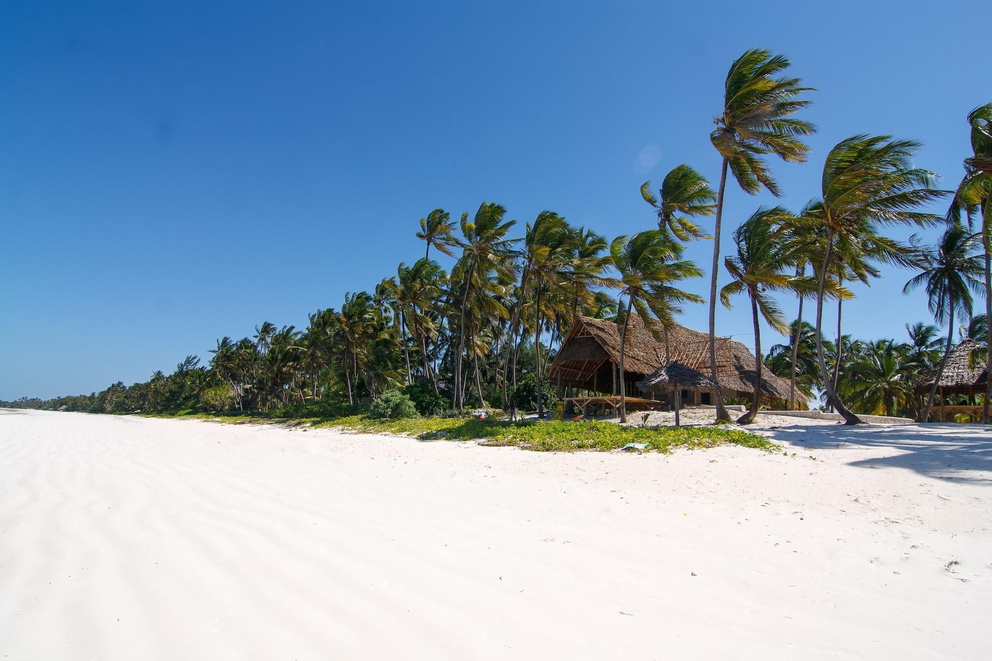 Playa Tsunami Village