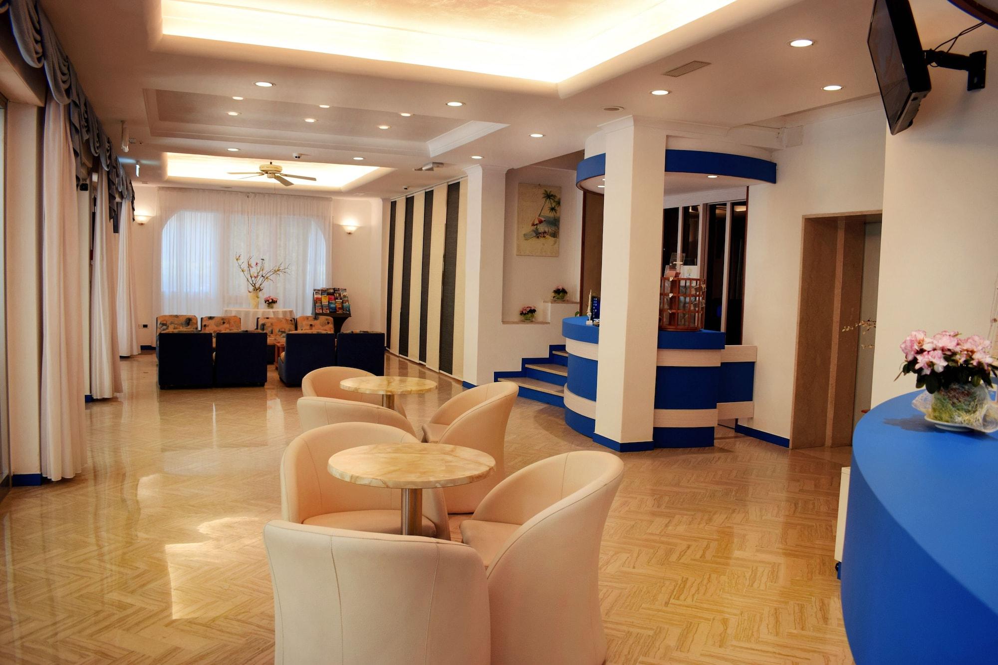 Vista Lobby Hotel Arno