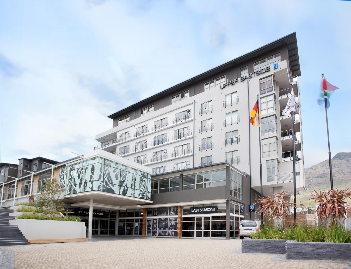 Vista Exterior DoubleTree by Hilton Cape Town - Upper Eastside