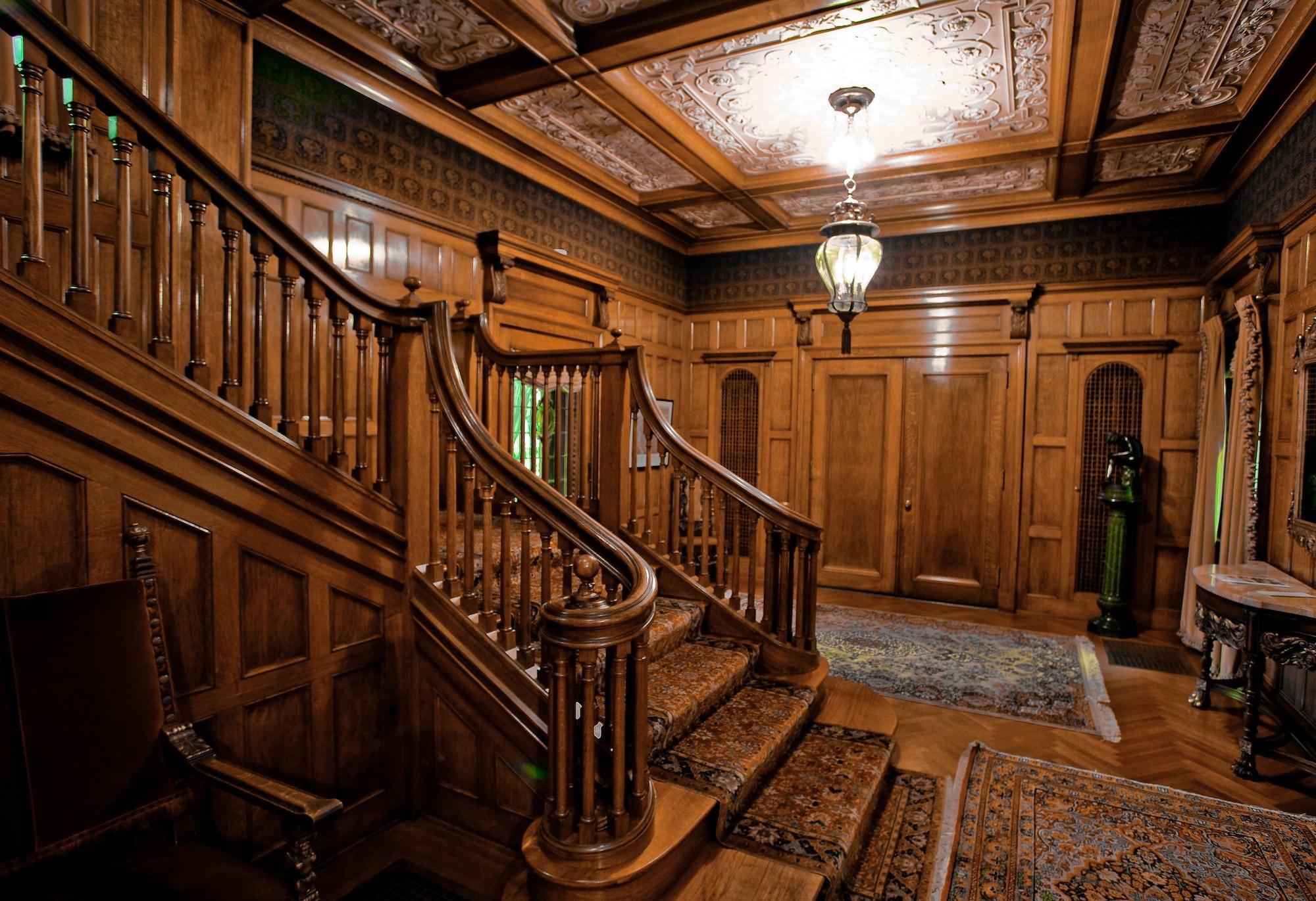 Varios The Inn at Irwin Gardens