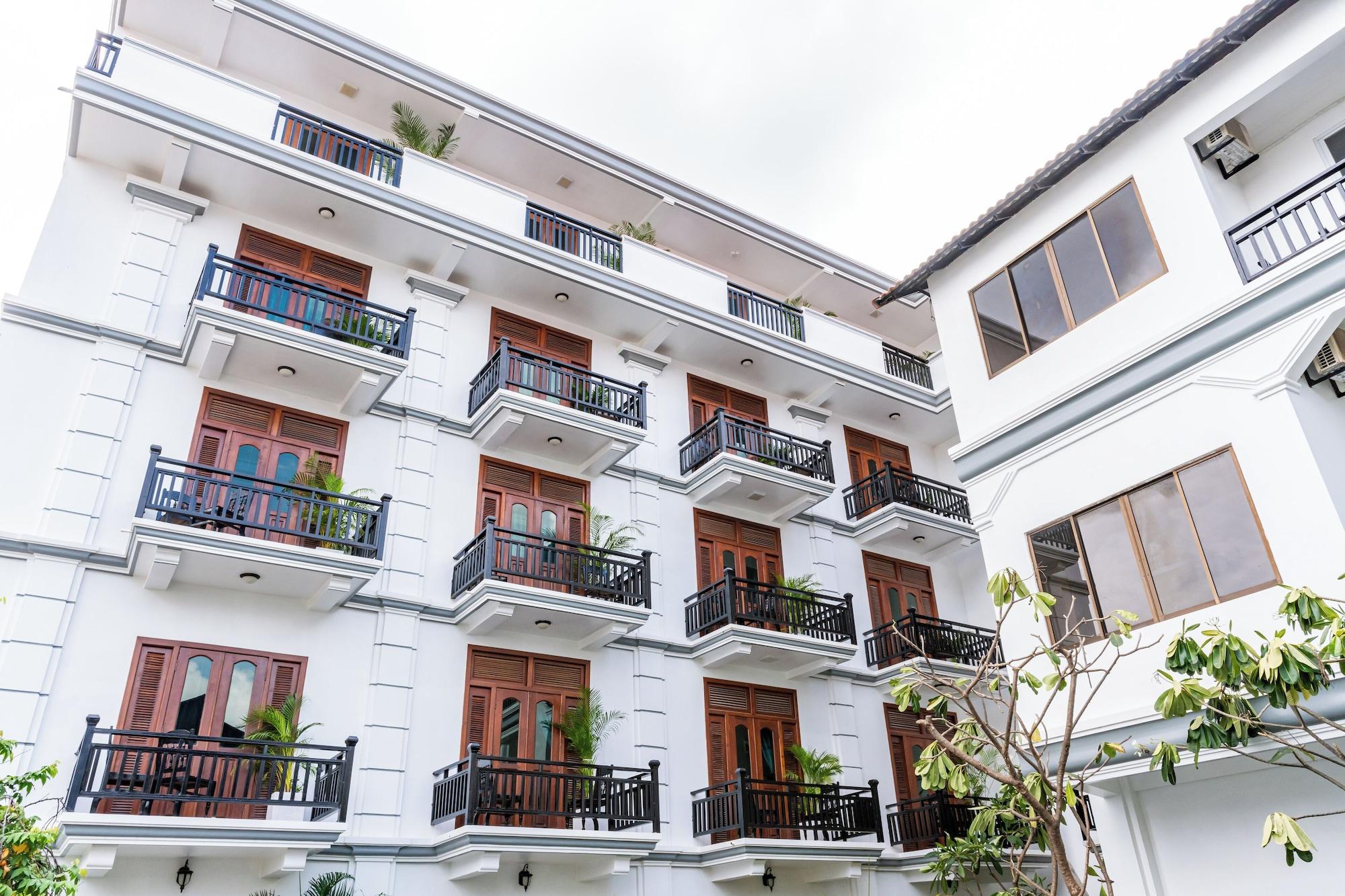 Vista Exterior Rithy Rin Angkor Hotel