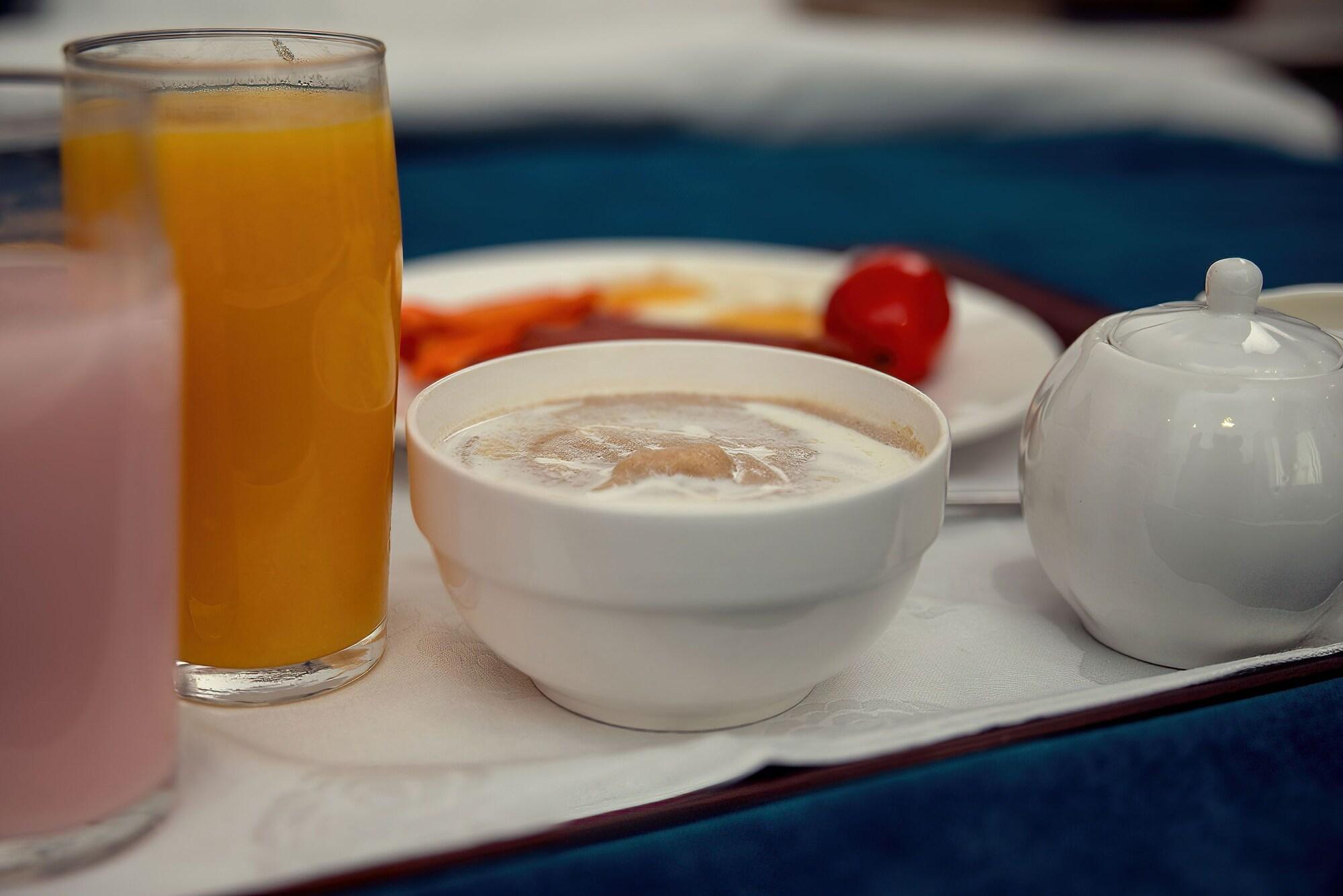 Restaurant Alexander Palace Hotel Apartment