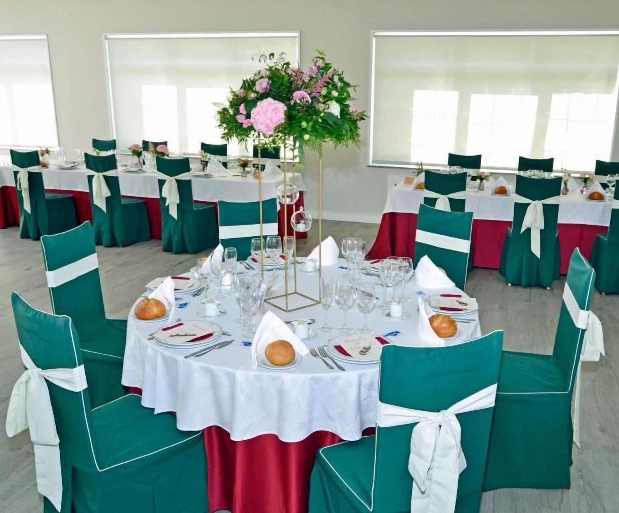 Salón de Baile Hostal Restaurante La Casilla