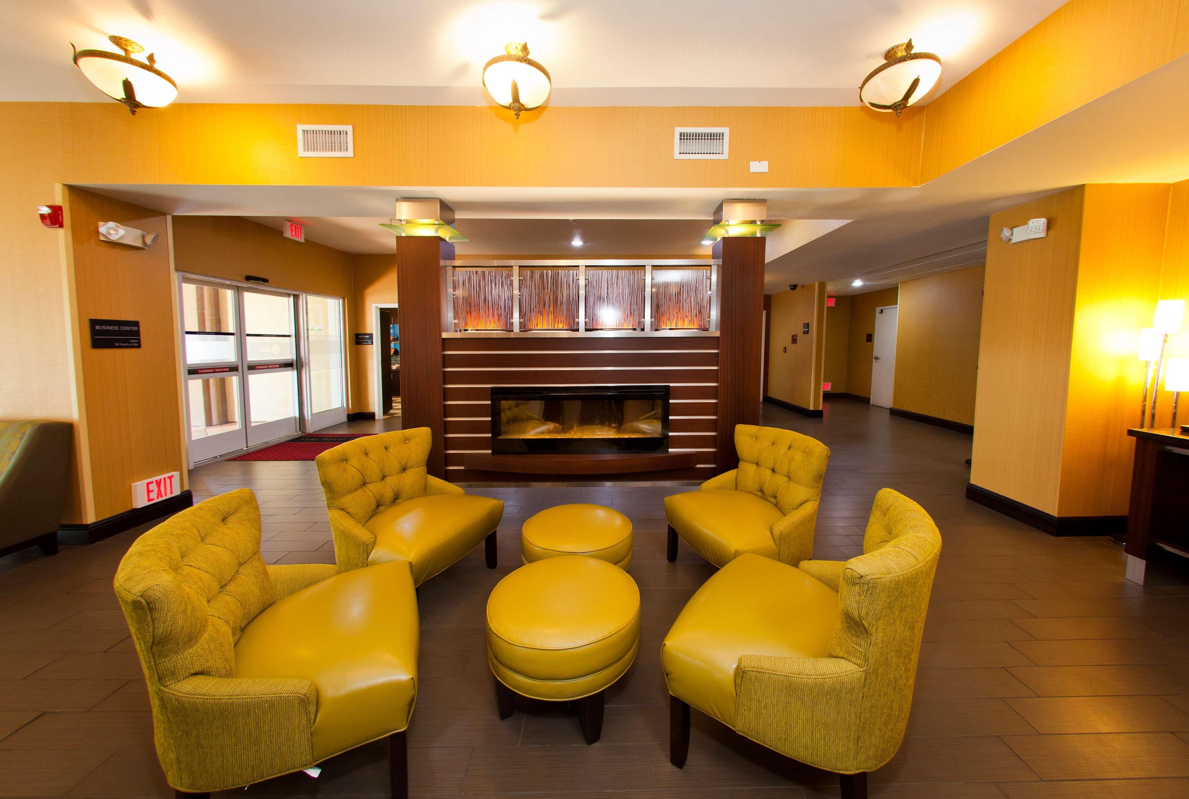 Vista Lobby Hampton Inn & Suites Sacramento-Cal Expo
