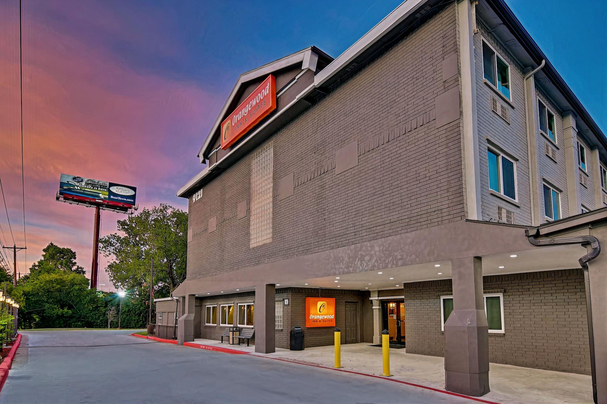 Vista Exterior Orangewood Inn & Suites Midtown
