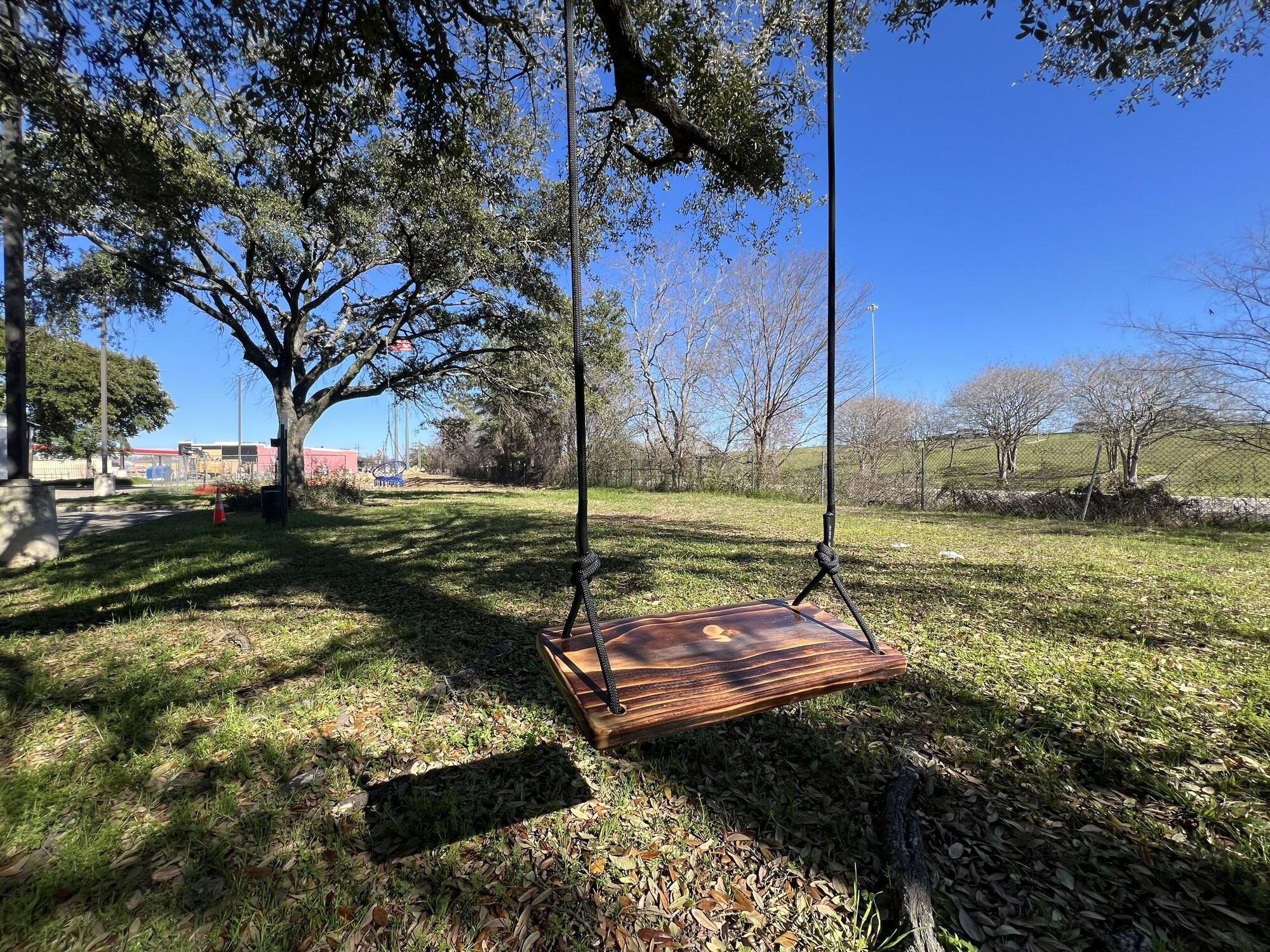 Vista Exterior Boardwalk Suites Baton Rouge